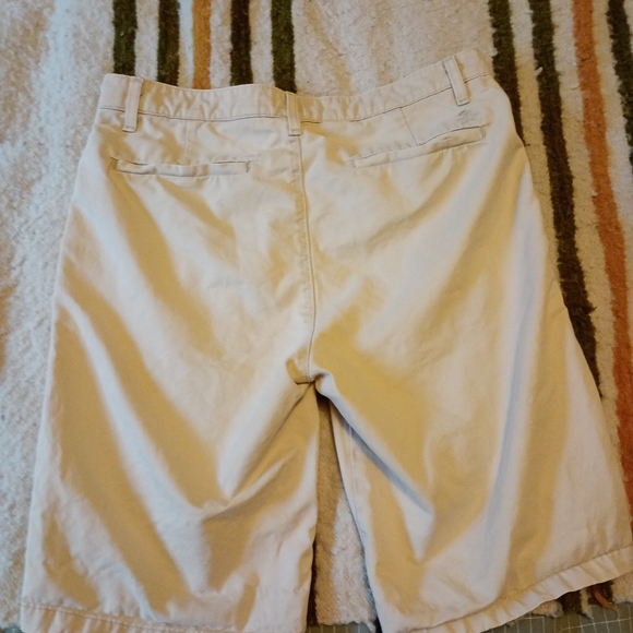 Penguin beige shorts - 32 - Picture 2 of 4